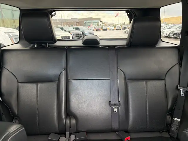 2010 Jeep Liberty Limited Edition 4WD • Comfort   Convenience - Photo 20