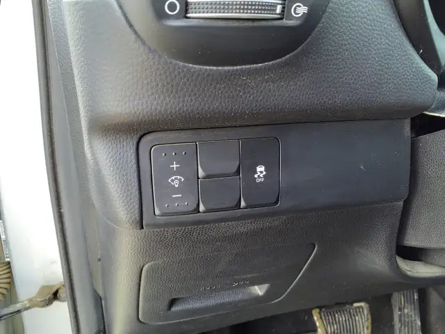 2016 KIA Soul - Photo 14