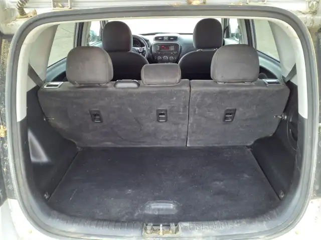 2016 KIA Soul - Photo 28