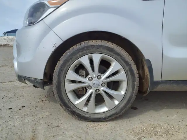 2016 KIA Soul - Photo 35