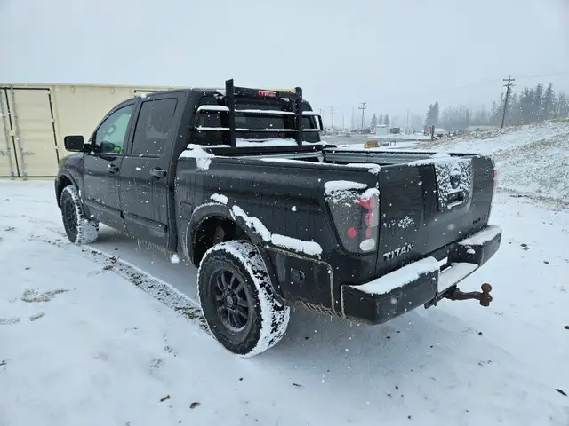 2012 Nissan Titan - Photo 4