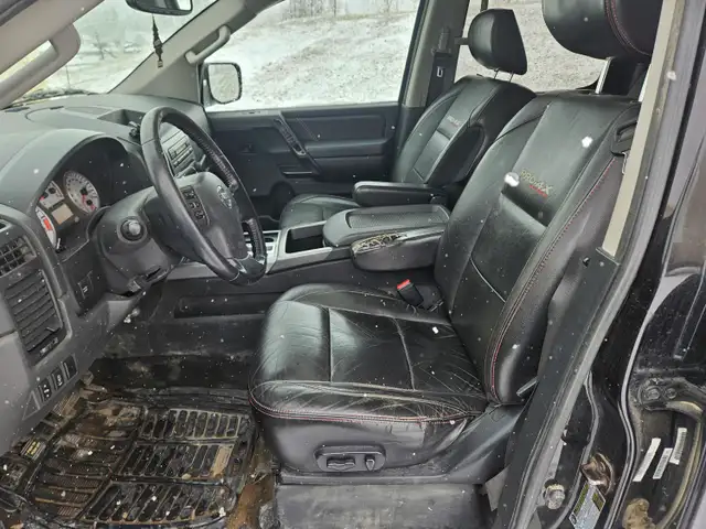 2012 Nissan Titan - Photo 14