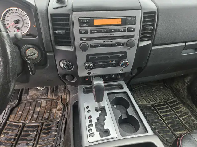 2012 Nissan Titan - Photo 17