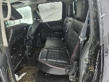 2012 Nissan Titan - Photo 21