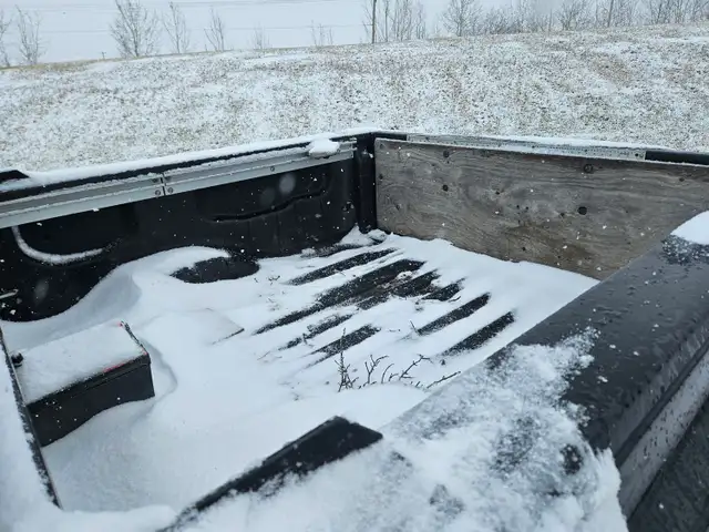 2012 Nissan Titan - Photo 22