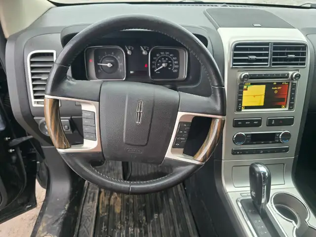 2010 Lincoln MKX - Photo 8