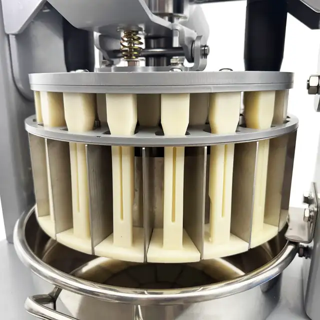 36PCS Commercial Vertical Silver Manual Dough Divider 057047 - Photo 6