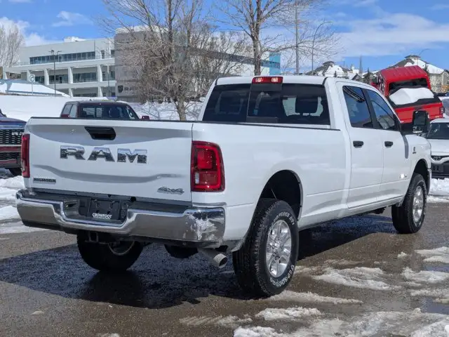 2025 Ram 3500 Big Horn - Photo 8