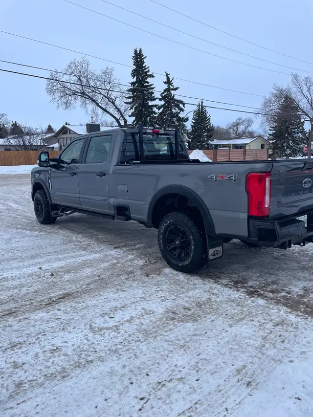 2024 F350 - Photo 5