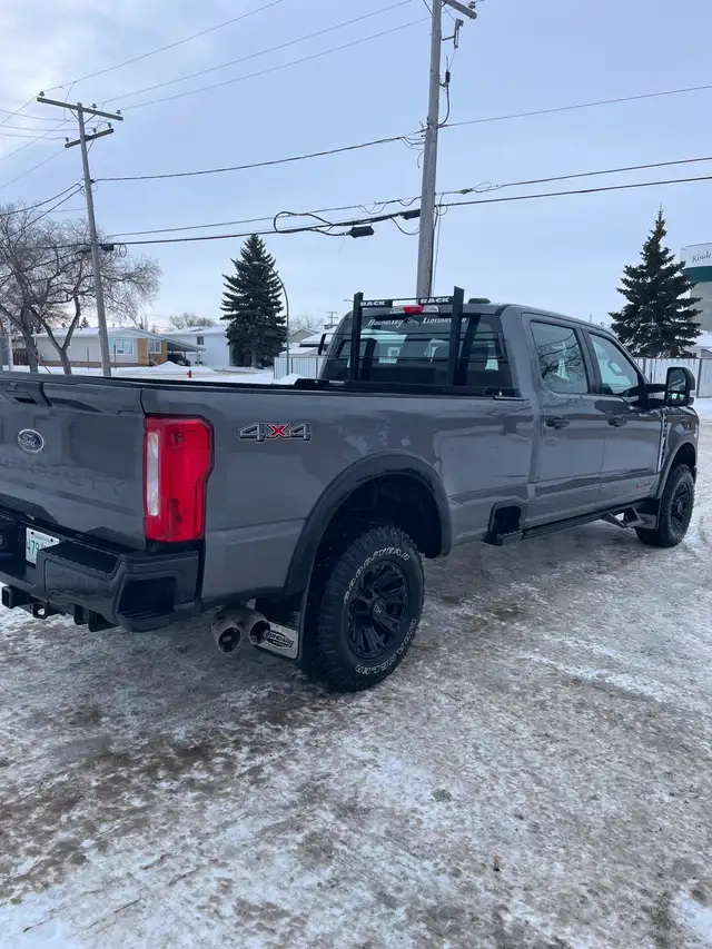 2024 F350 - Photo 6