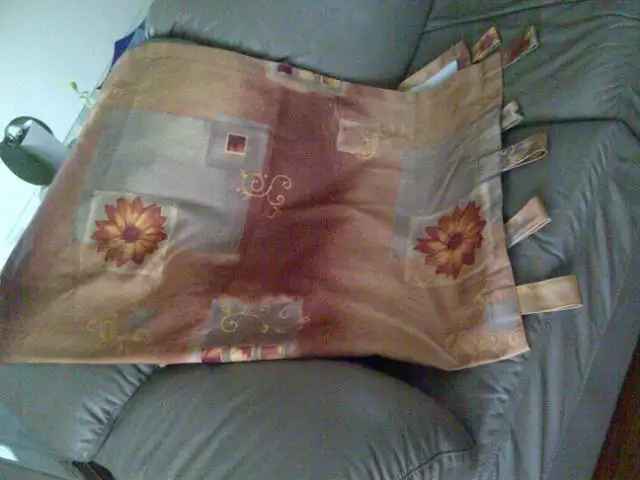 BEAU RIDEAU NEUF TISSU SOYEUX DOUBLÉ 54'LARx87'ou 84'HAUT $20.00 - Photo 2