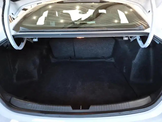 2024 Chevrolet Malibu 1LT 1LT | Save $ 12,791 vs New - Photo 12