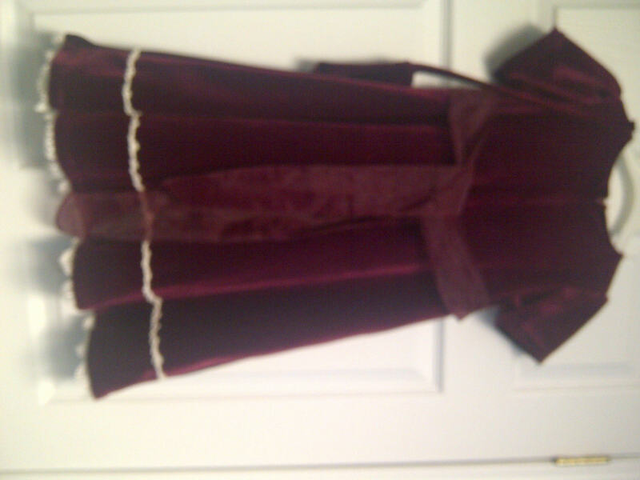 ROBE CHIC VELOUR BOURGOGNE GR6X FILLETTE AVEC SAC À MAIN: $20.00 - Photo 2