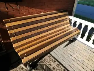 (20) HEAVY DUTY MALL BENCHES CAST ALUMINUM/OAK