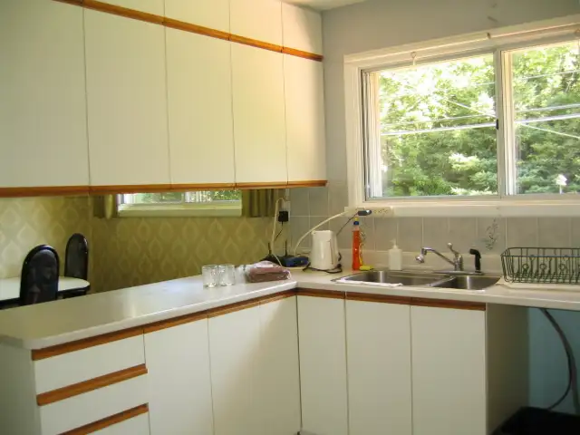 Large Furnished room. Utilities included, Free WIFI, Female only - Photo 5