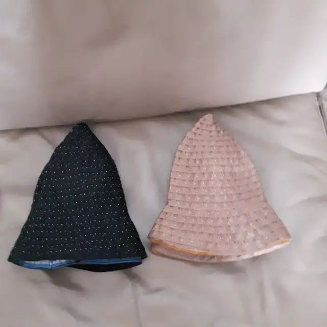 2CHAPEAUX NEUFS FEM PLIABLES REVERSIDLES 22'TOUR TETE$5.00CHACUN - Photo 4