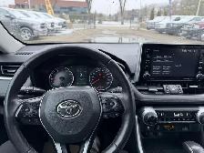 2020 Toyota RAV4 XLE - Photo 11