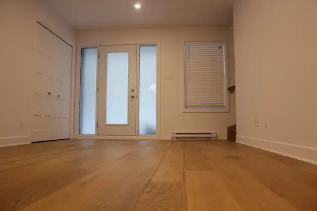 2‑Bedroom Townhouse‑Style Condo - Sainte‑Anne‑de‑Bellevue - Photo 3