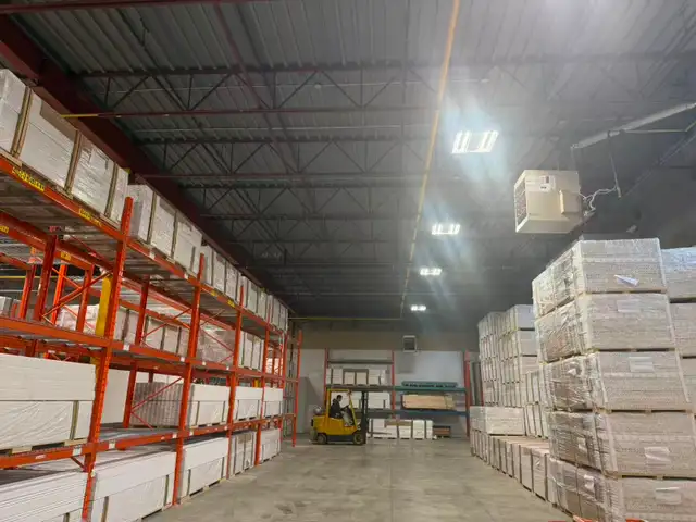 Flooring/stairs wholesale warehouse open to public, Scarborough - Photo 3