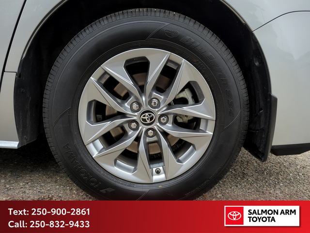 2025 Toyota Sienna LE 8-Passenger LE AWD, CERTIFIED, ONE OWNE... - Photo 6