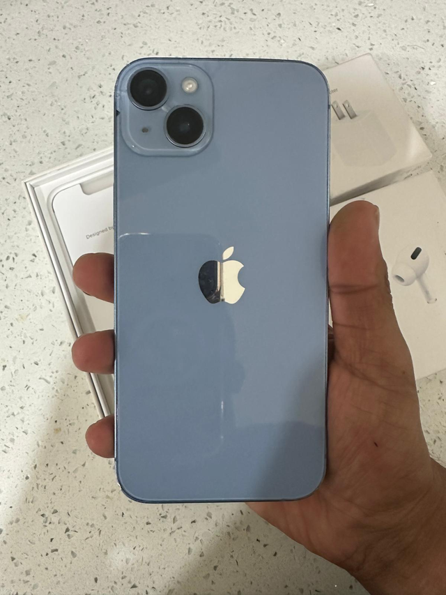 iPhone 14 PLUS 128gb 88% batt. health Airpods/Adapter/Delivery - Photo 2