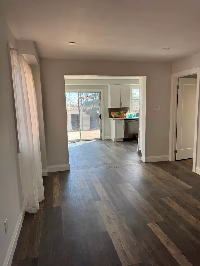 Barrie - 3 bedroom house - east end - Photo 2