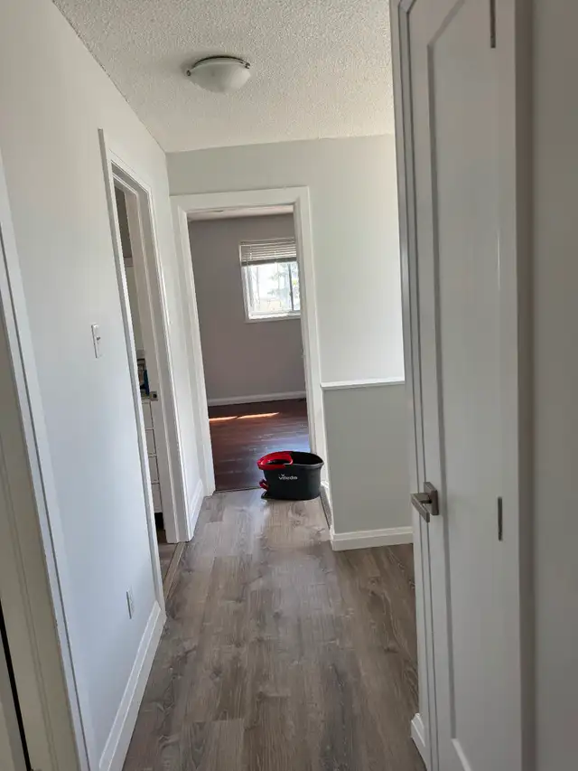 Barrie - 3 bedroom house - east end - Photo 6