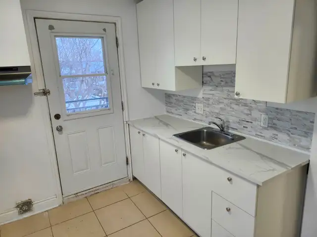 1295$/month-Renovated 41/2-Lachine-Available now.