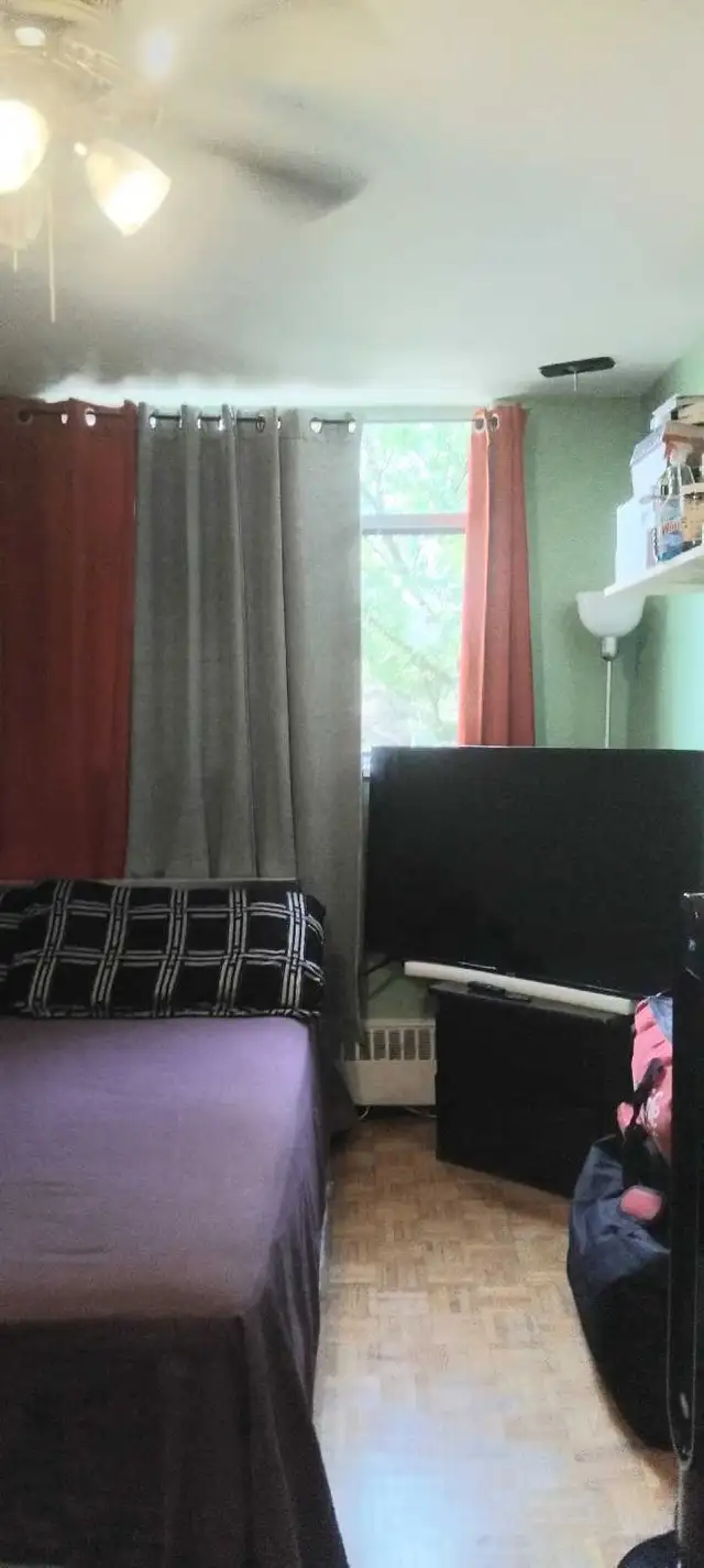 Room for rent for female - Photo 4