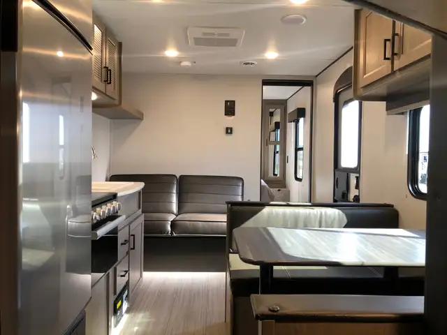 2027 WINNIPEG RV CAMPER TRAILER RENTALS!  ALL NEWER UNITS! ! - Photo 20