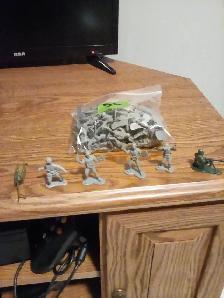 Toy Army Figures