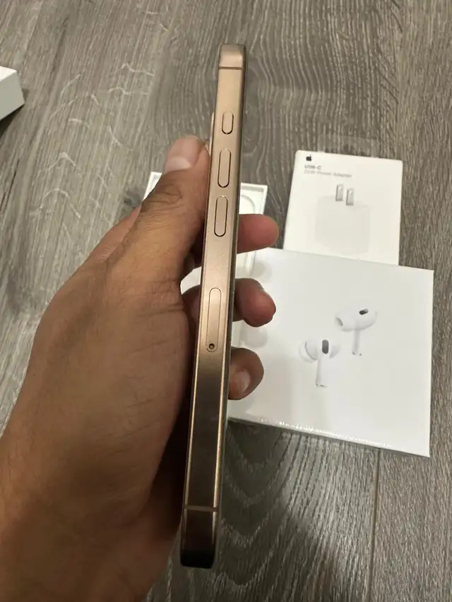 iPhone 16 Pro 128gb Airpods/Fast Charger/Delivery - Photo 3