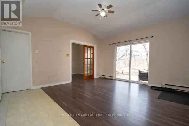 Studio Apartment in a Historic Setting - Photo 5