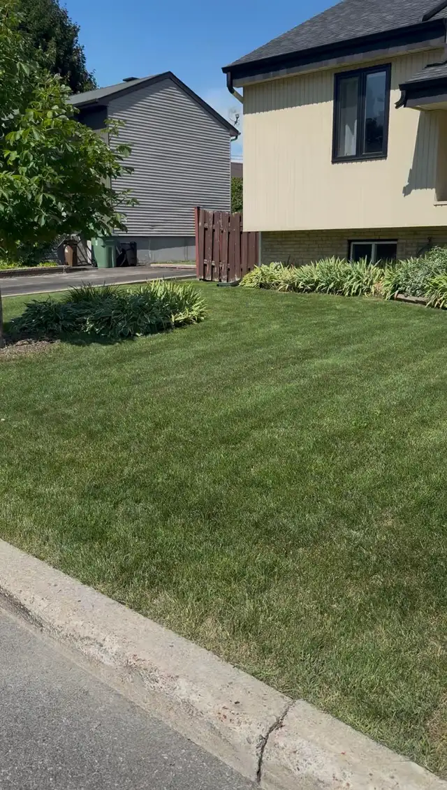 Montréal West Island Lawn Care - Photo 5