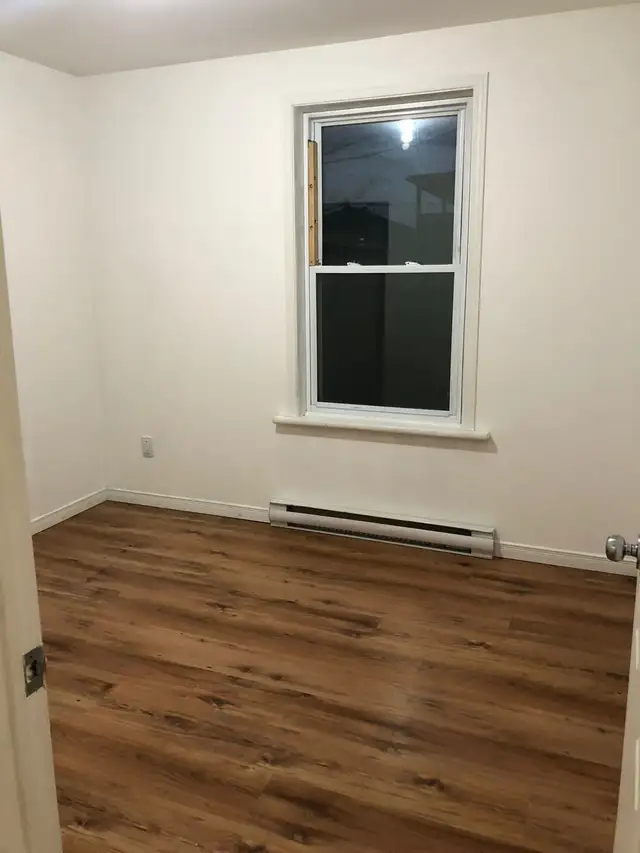 Grand 4 ½ lumineux avec entrée indépendante, Idéal pour famille - Photo 7