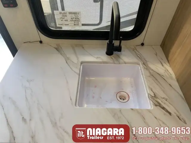 2025 FOREST RIVER CHEROKEE WOLF PUP 16EV Travel Trailer - Photo 11