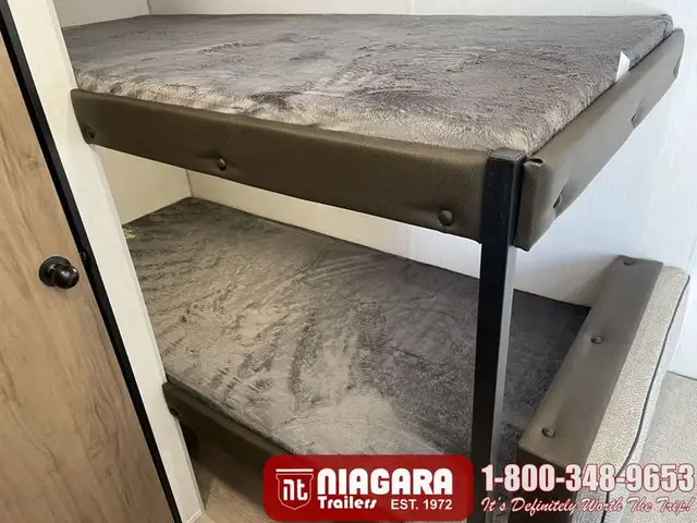 2025 FOREST RIVER CHEROKEE WOLF PUP 16EV Travel Trailer - Photo 15