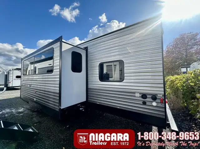 2026 COACHMEN CATALINA SUMMIT SERIES 8 281QBUNK Travel Trailer - Photo 4