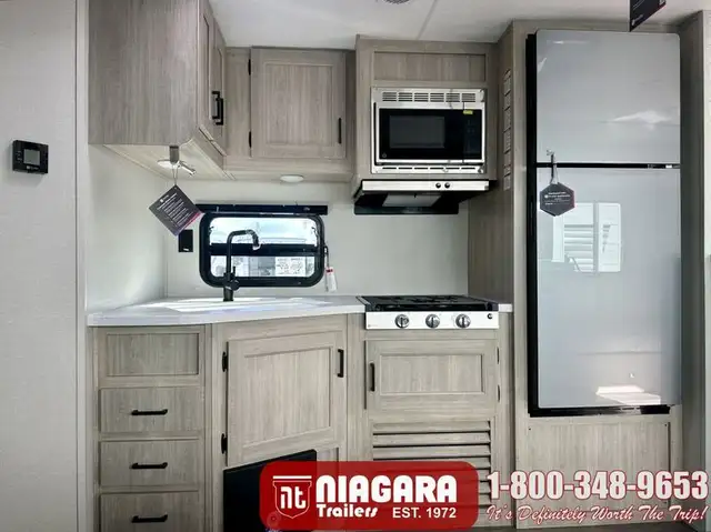 2026 COACHMEN CATALINA SUMMIT SERIES 8 281QBUNK Travel Trailer - Photo 13