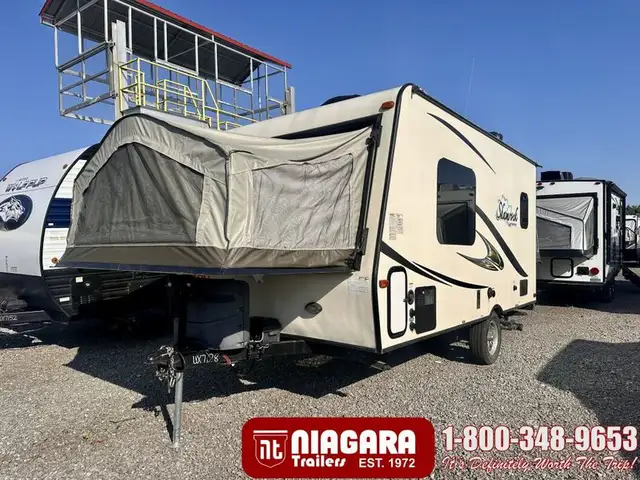 2015 FOREST RIVER FLAGSTAFF SHAMROCK 17 Hybrid - Photo 2