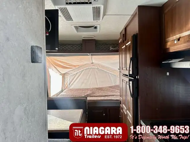 2015 FOREST RIVER FLAGSTAFF SHAMROCK 17 Hybrid - Photo 6