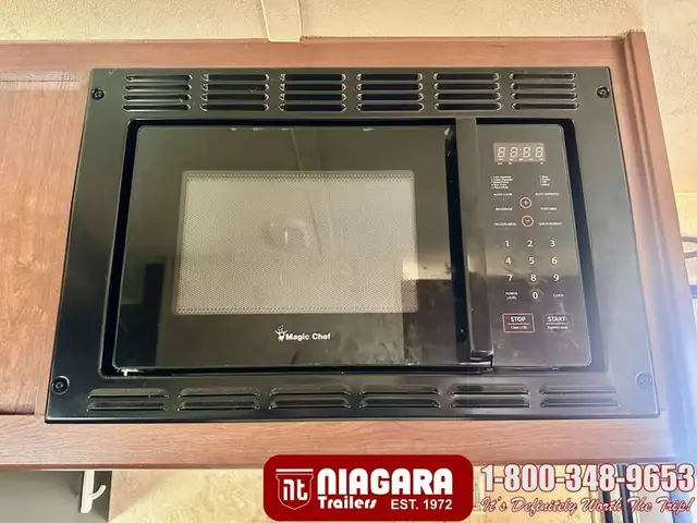 2015 FOREST RIVER FLAGSTAFF SHAMROCK 17 Hybrid - Photo 15