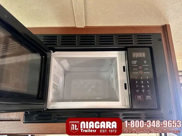 2015 FOREST RIVER FLAGSTAFF SHAMROCK 17 Hybrid - Photo 16