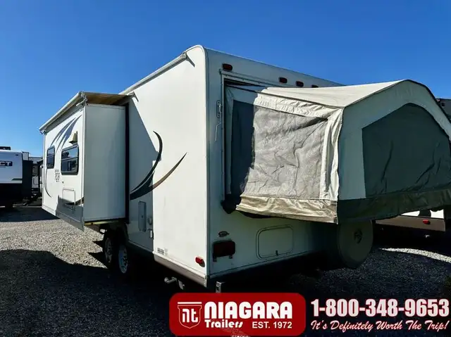 2010 FOREST RIVER ROCKWOOD ROO 235S Hybrid - Photo 4