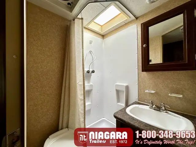 2010 FOREST RIVER ROCKWOOD ROO 235S Hybrid - Photo 22