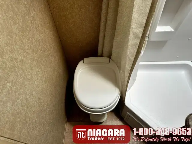 2010 FOREST RIVER ROCKWOOD ROO 235S Hybrid - Photo 23