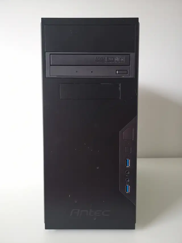 Custom Desktop Q8400, 4GB RAM, 160GB HDD，DVDRW - $120