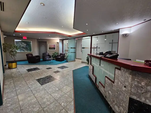 $750/mo – Single Office Spaces for Rent – Humber Bay W, Toronto - Photo 2