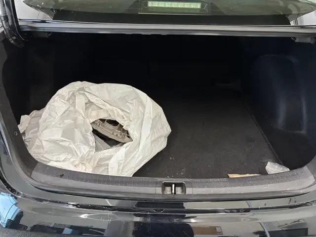 2023 Toyota Corolla Hybrid LE - Photo 7