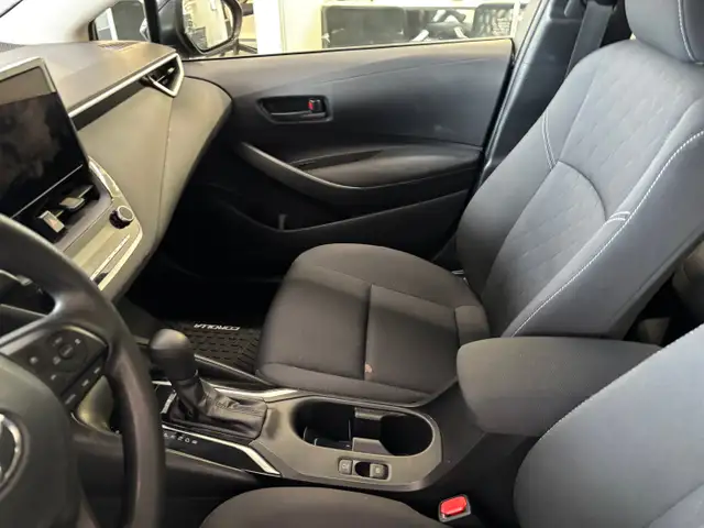 2023 Toyota Corolla Hybrid LE - Photo 13